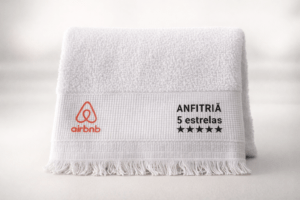 toalha-personalizada-anfitria-airbnb-5-estrelas-brindes-santos